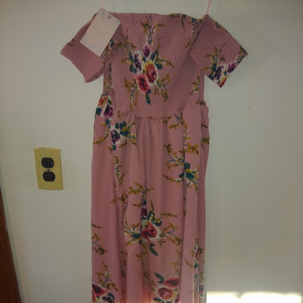 NWT High low strapless but short sleeve off shoulder maxi dress